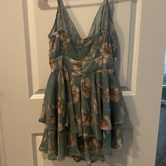 Floral Playsuit - Picture 2 of 3